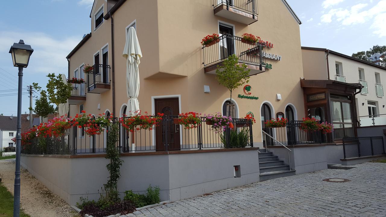 Amalfi Buttenwiesen Exterior foto